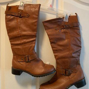 Ladies Size 6 Brown Calf Length Flat Boots